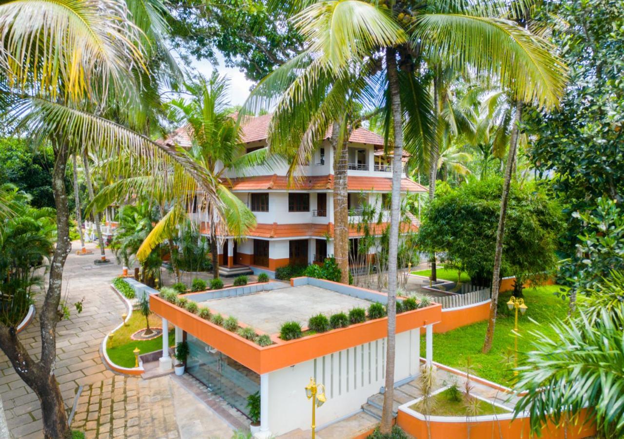 Ushasree Wayanad Heritage Premium Pool Resort By Voye Homes Ambalavayal Extérieur photo