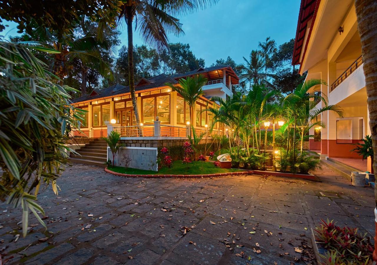 Ushasree Wayanad Heritage Premium Pool Resort By Voye Homes Ambalavayal Extérieur photo
