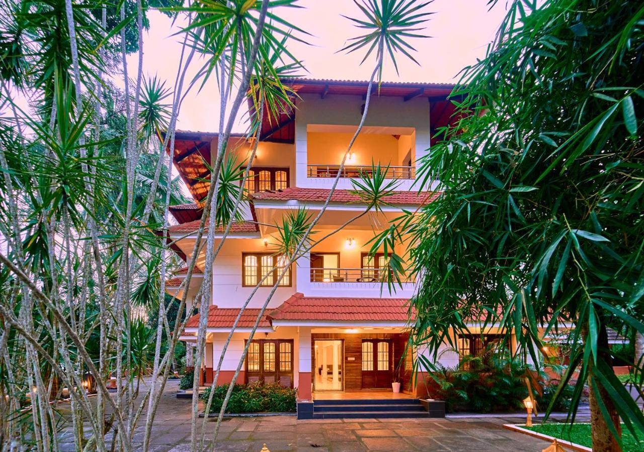 Ushasree Wayanad Heritage Premium Pool Resort By Voye Homes Ambalavayal Extérieur photo