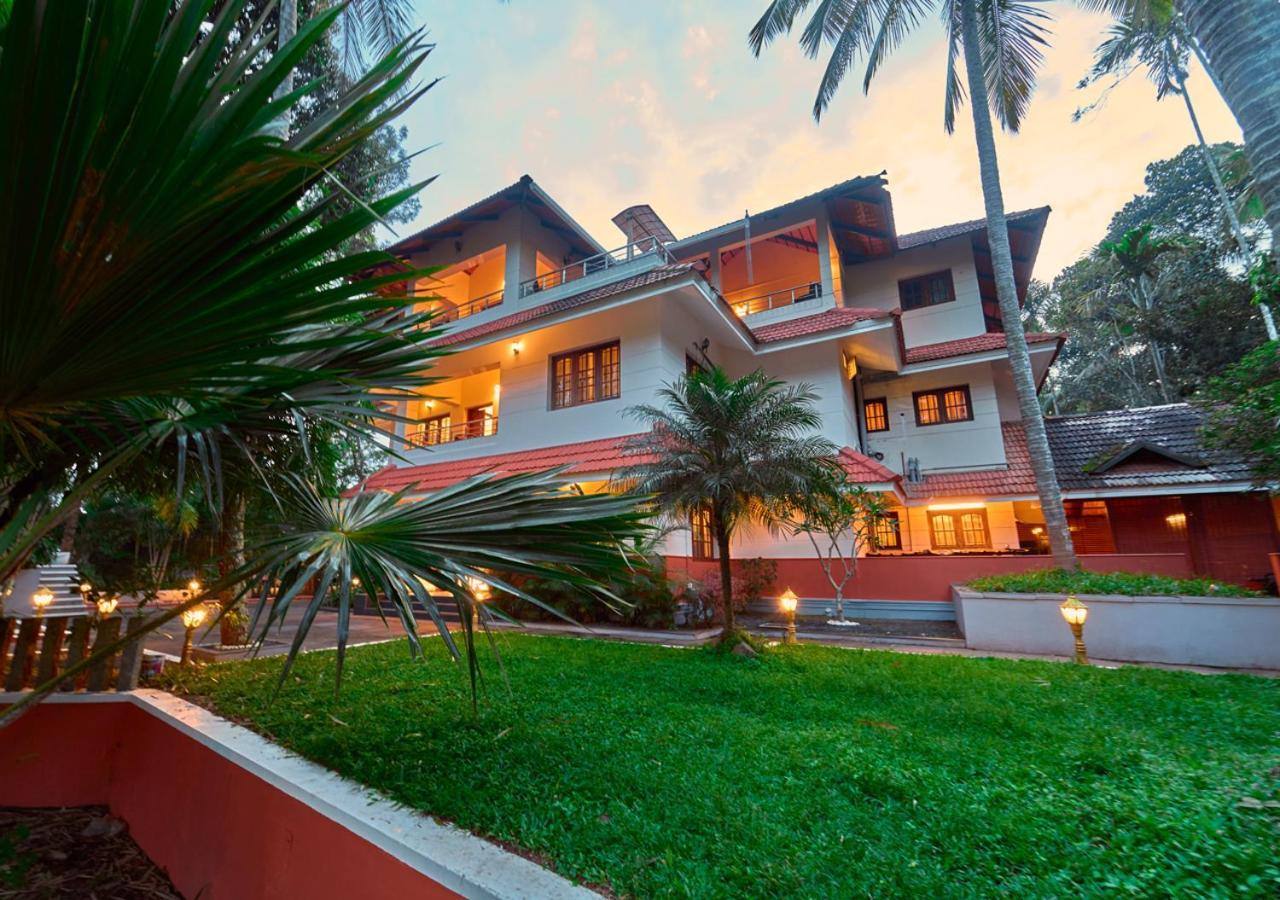 Ushasree Wayanad Heritage Premium Pool Resort By Voye Homes Ambalavayal Extérieur photo